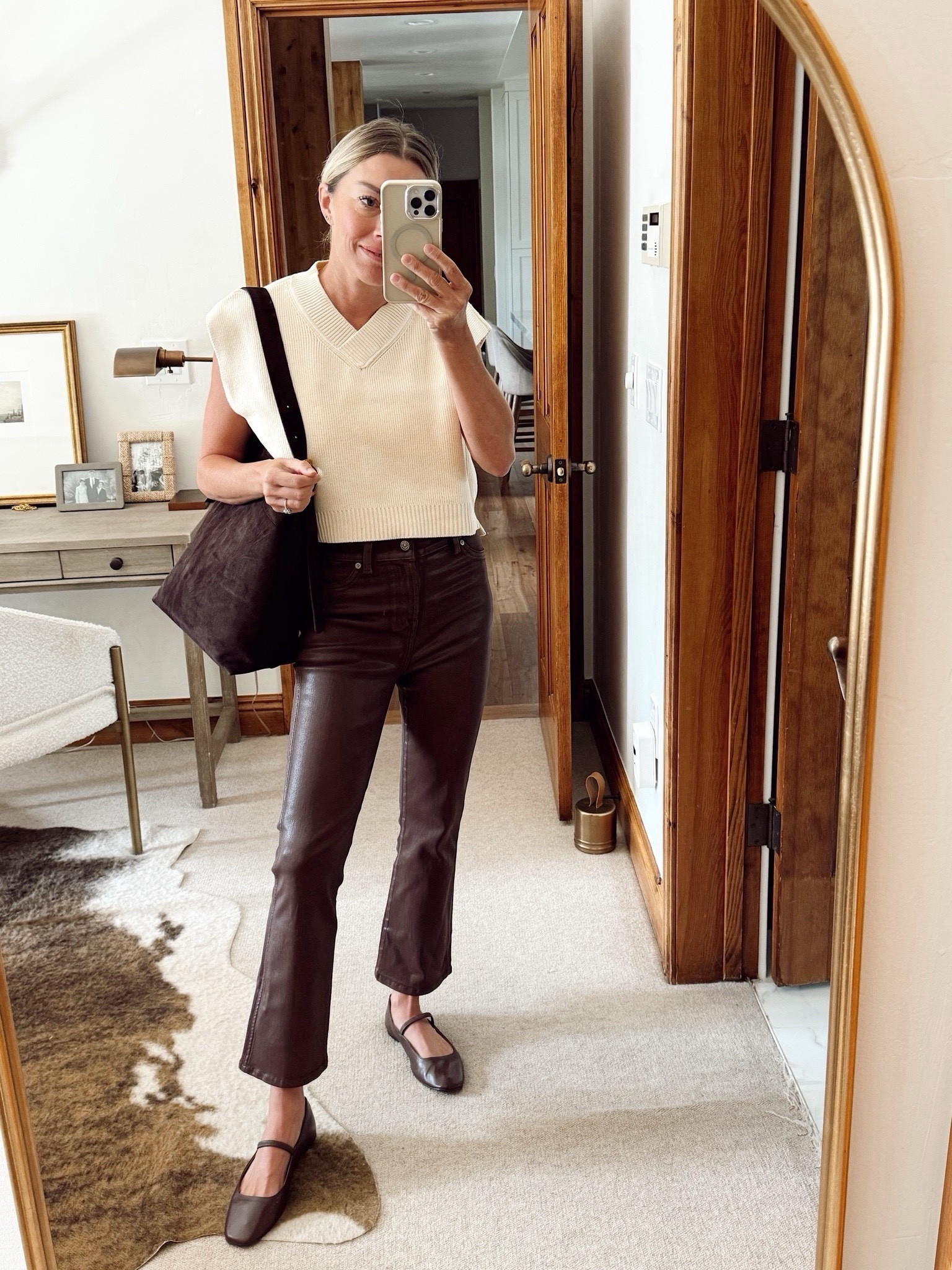 Top selling jeans 25% off and I’m wearing a size 26
Fall outfit inspo 

#LTKStyleTip #LTKSaleAlert