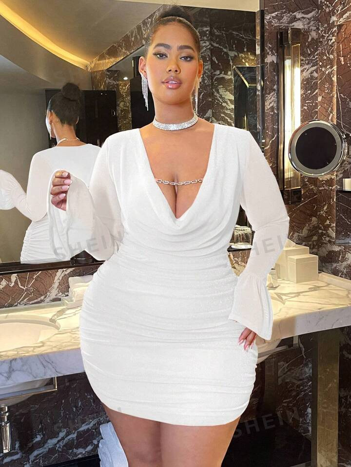 SHEIN SXY Plus Size Women's Solid Color Draped Neck & Chain Detail & Pleated Slim Fit Dress | SHEIN