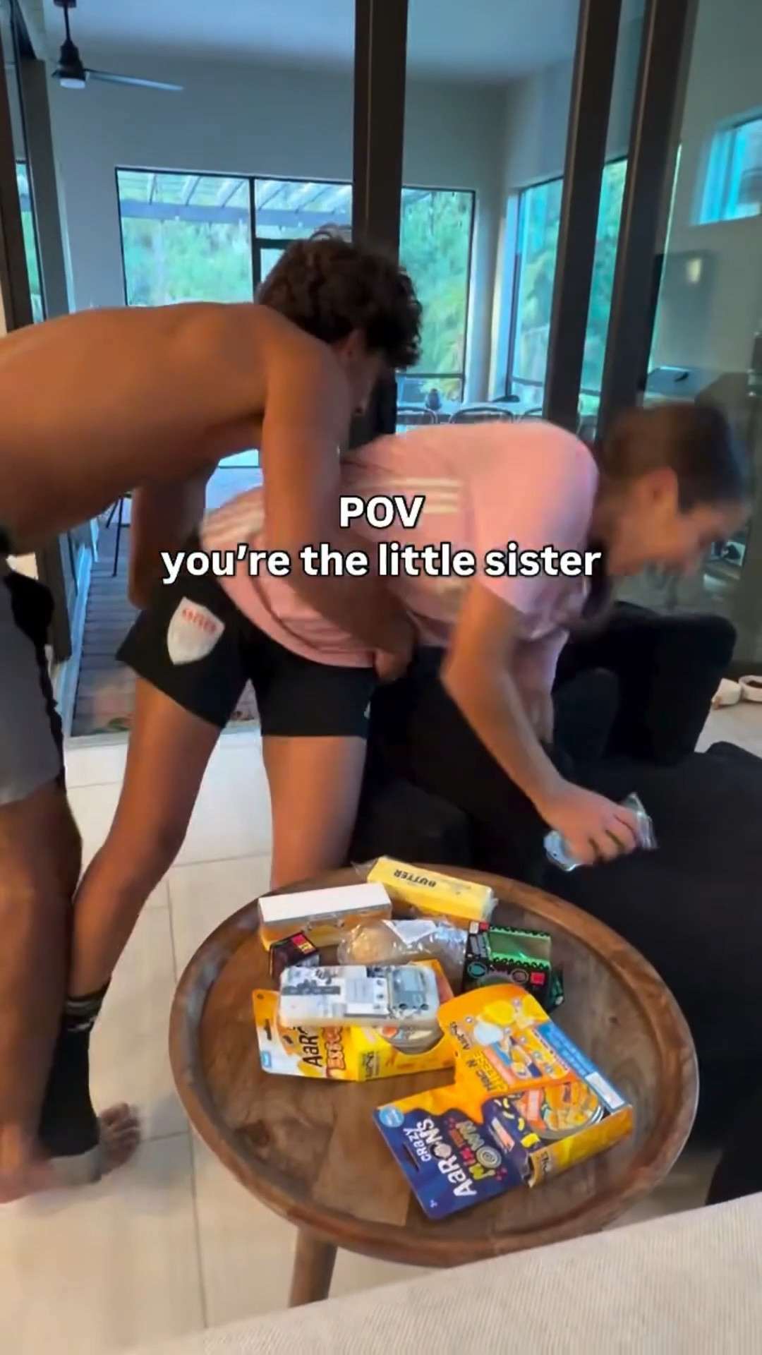 ✨Little sister perks: 🎁 gifts + random attacks🥊 

#spoiled #littlesister #instagood #real #dailylife