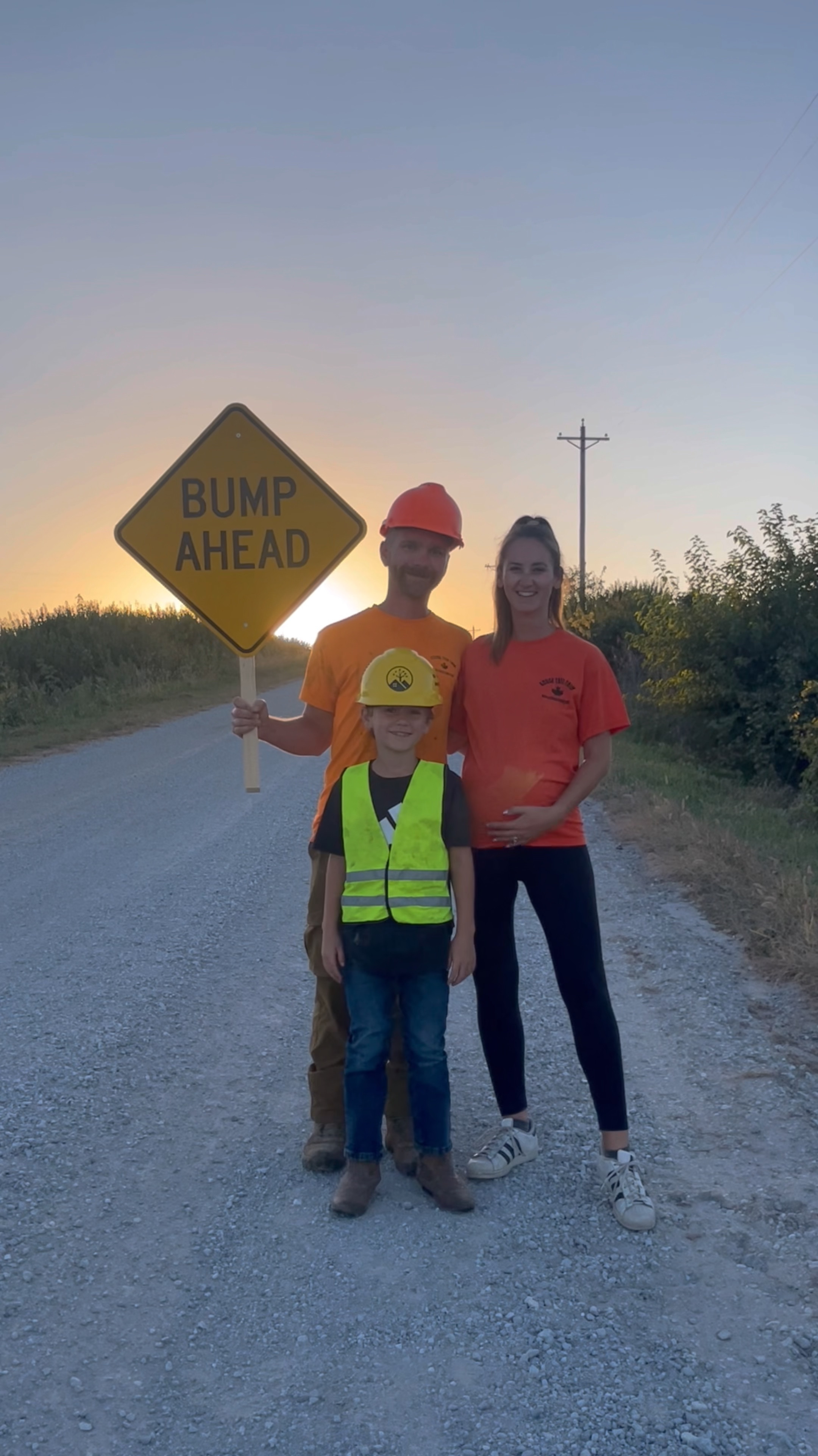 Fun and easy family Halloween costume idea! 

Construction Halloween costume, diy Halloween costume, family Halloween costume 

#LTKFamily #LTKHalloween #LTKFindsUnder100