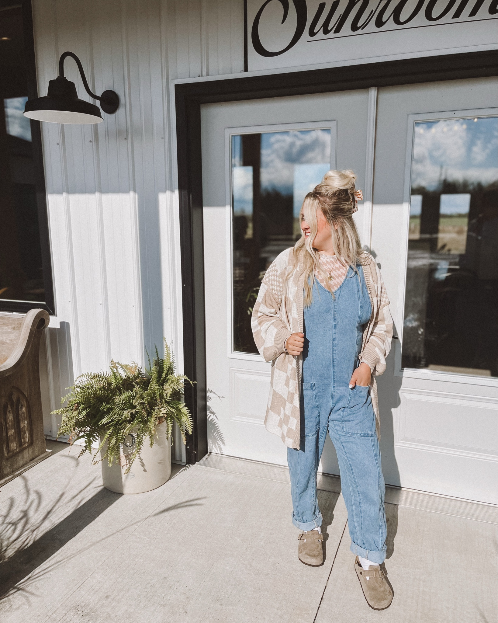 The whole outfit can be found on Amazon 🤩

#LTKStyleTip #LTKFindsUnder50 #LTKMidsize
