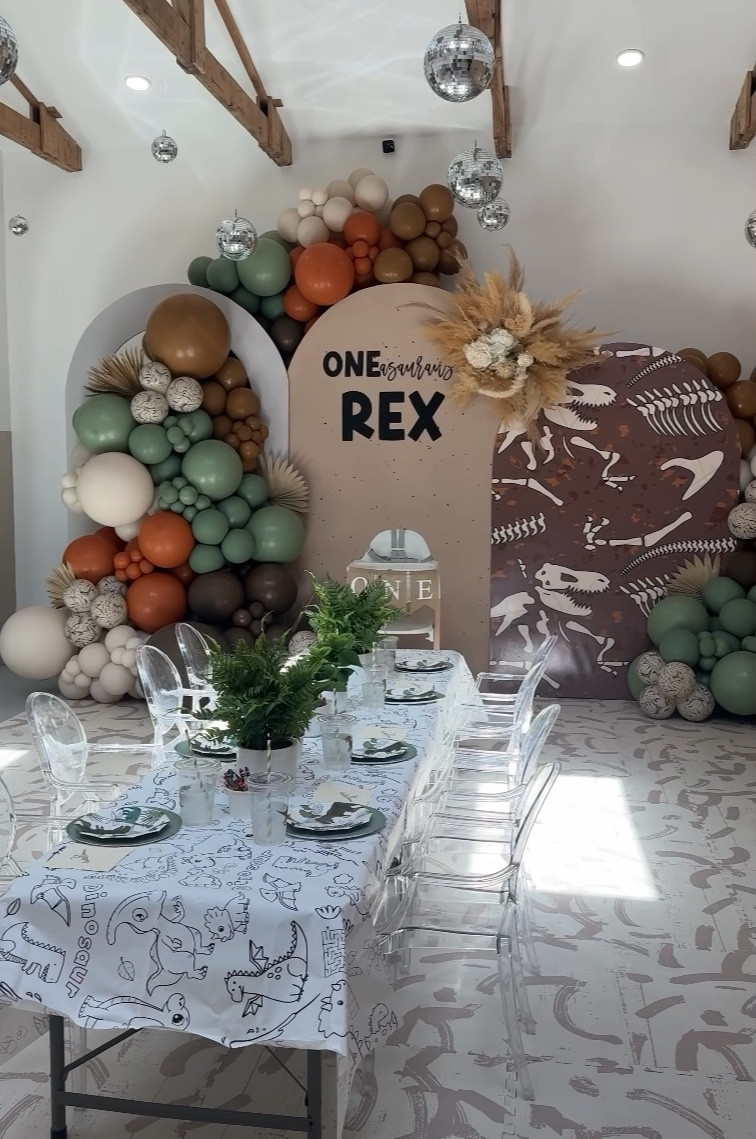 ONEasauraus REX Birthday Party 

#LTKFamily