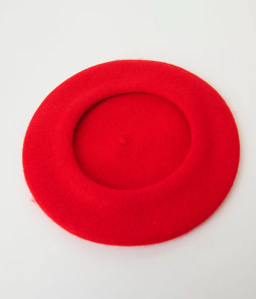 Red Classic Vintage Parisian Beret | UniqueVintage