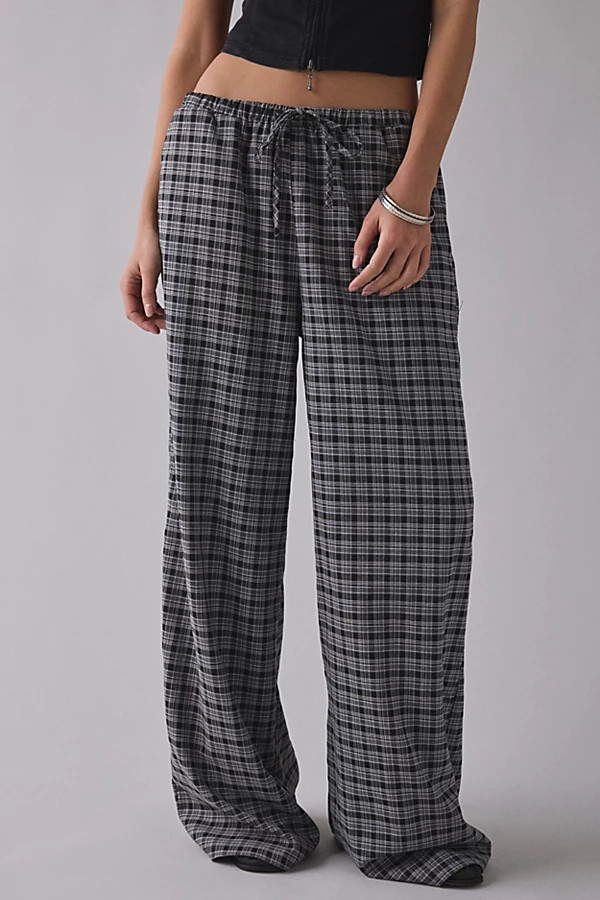 Urban Outfitters UO Lore Check Low Rise Wide Leg Pant in Dark Check, Women's at Urban Outfitters | Urban Outfitters (US and RoW)