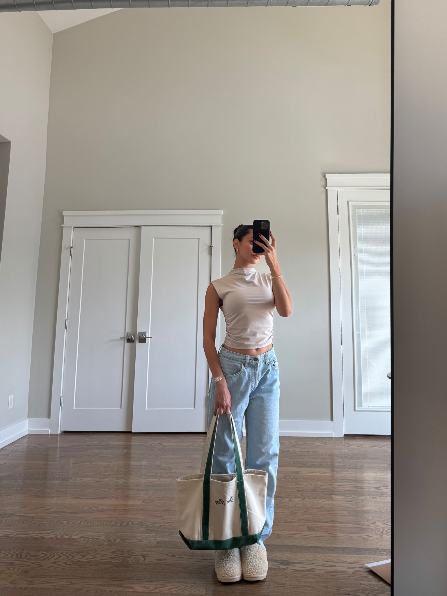 ootd 💚
jeans: 24
top: xs

#LTKStyleTip #LTKPetite #LTKFindsUnder100