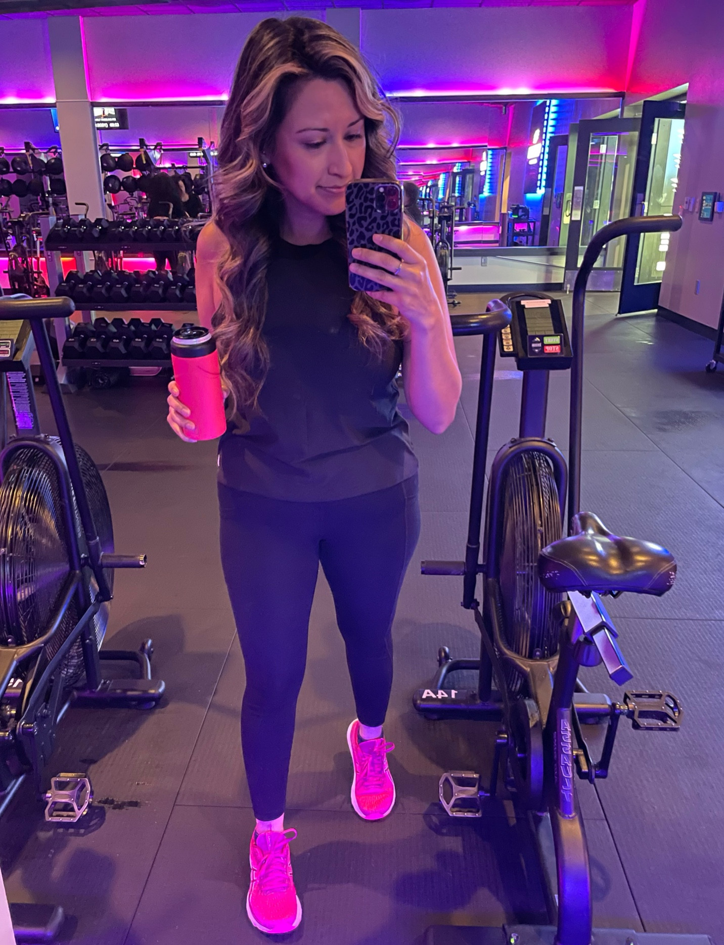 Monday morning workouts 🎀

My new workout tank is so soft and lightweight! Perfect addition to any workout  And my amazingly comfy shoes are on sale!!! #LTKfit

#LTKsalealert #LTKFind