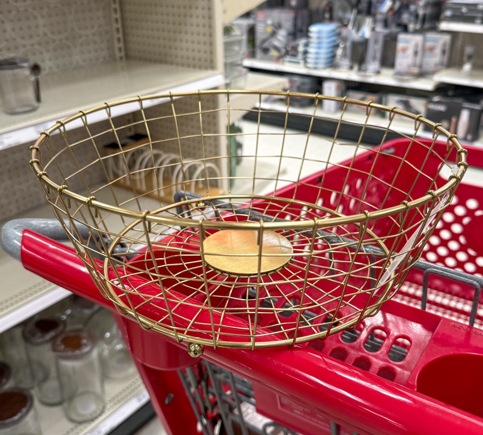 New gold fruit bowl ✨

#LTKdayinmylife #LTKHome #LTKfoodie
