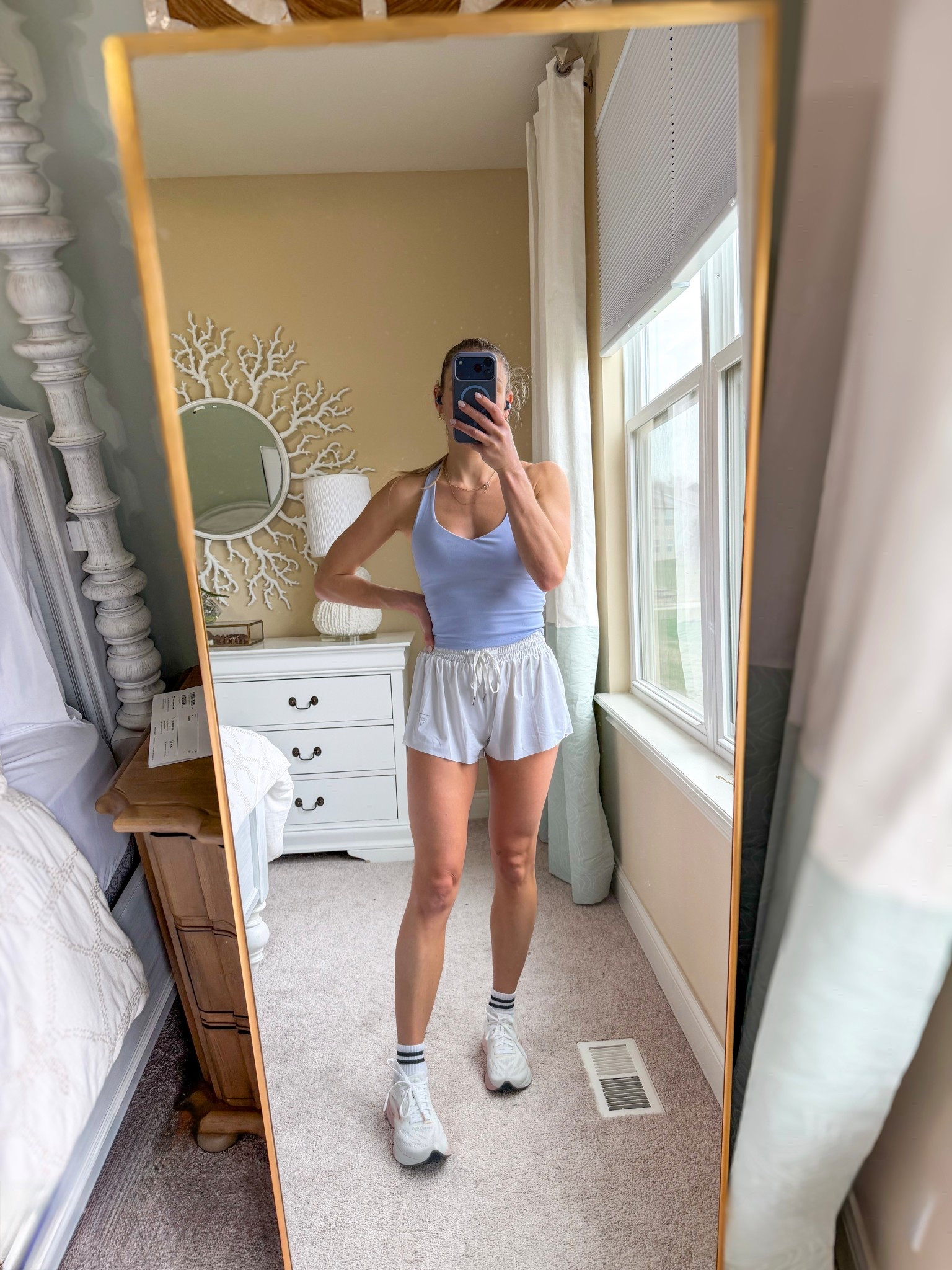 Workout outfit! Xs top and bottoms TTS! 💜🤍 Athleisure. Workout wear women. Exercise outfit. Workout outfit. Activewear women. Running outfits  

#LTKActive #LTKootd