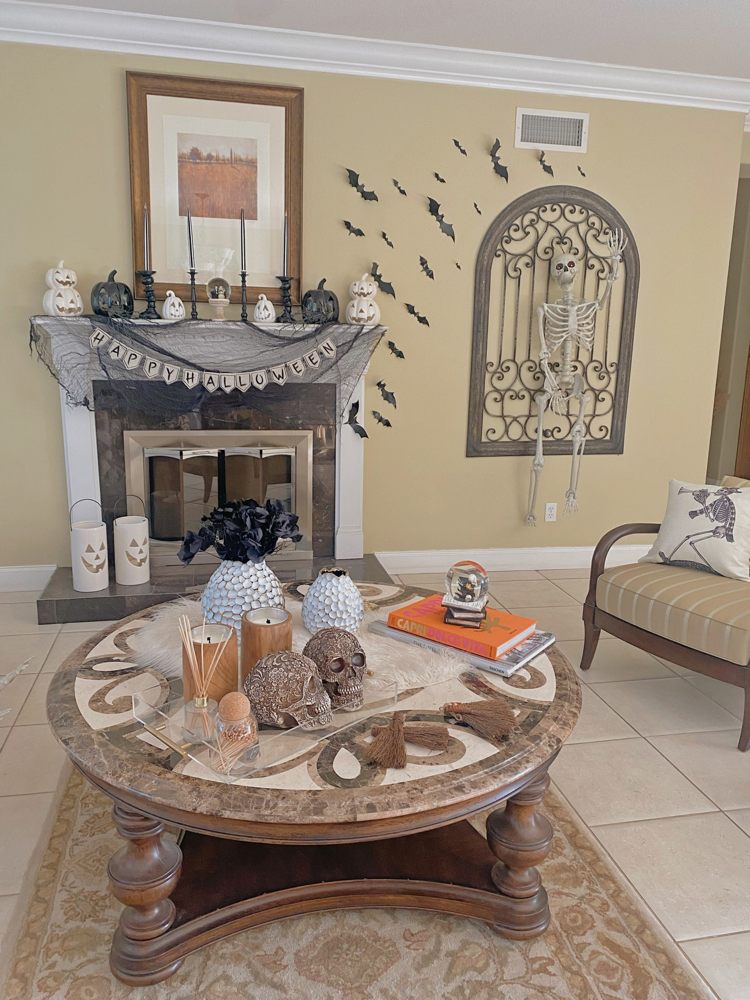 This my season 🦇 

#LTKHoliday #LTKhome #LTKSeasonal