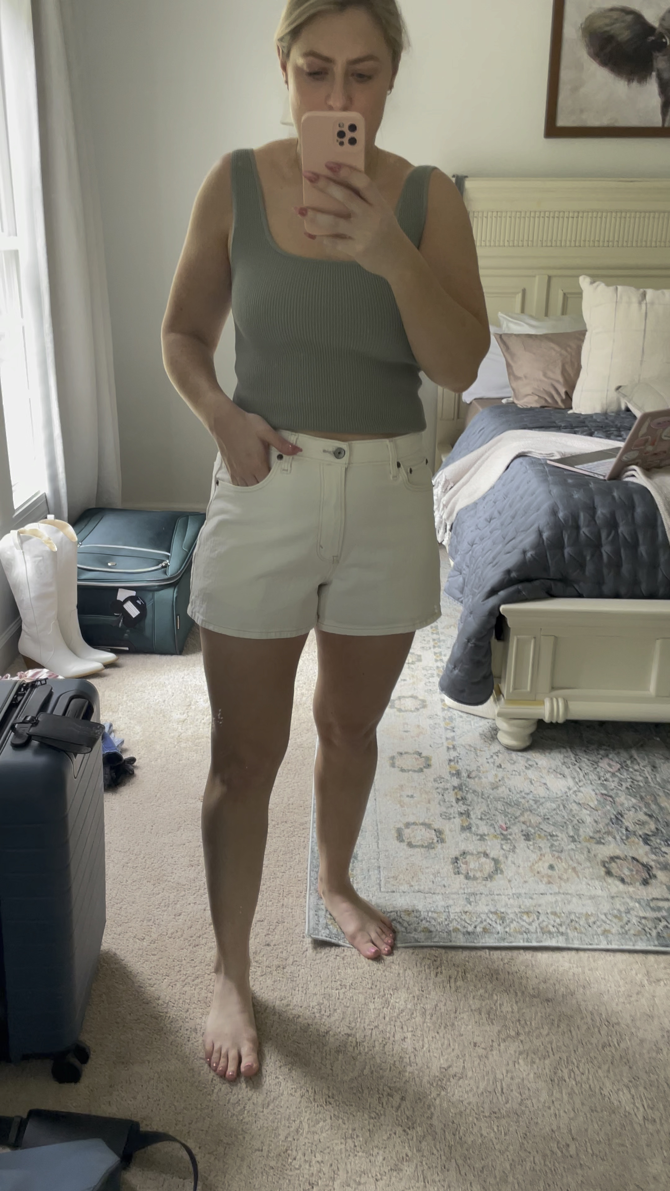 ABERCROMBIE SHORTS SALE IS ON! I also really love these curve 90’s cut off shorts

I’m wearing a 29 with a little room, I’m 5’6”, 156lbs and typically a 6-8 

#LTKSaleAlert #LTKSeasonal #LTKFindsUnder50