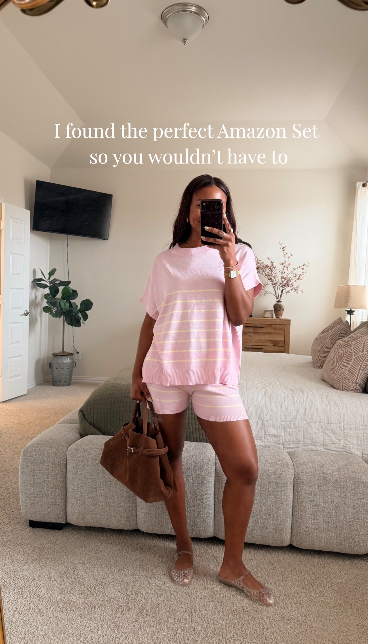 I need more colors!
I got a size small. 
Size up to a medium if you would prefer your shorts a little bit more bigger. But I love how the top fits. 

#LTKmomlife #LTKTall #LTKootd