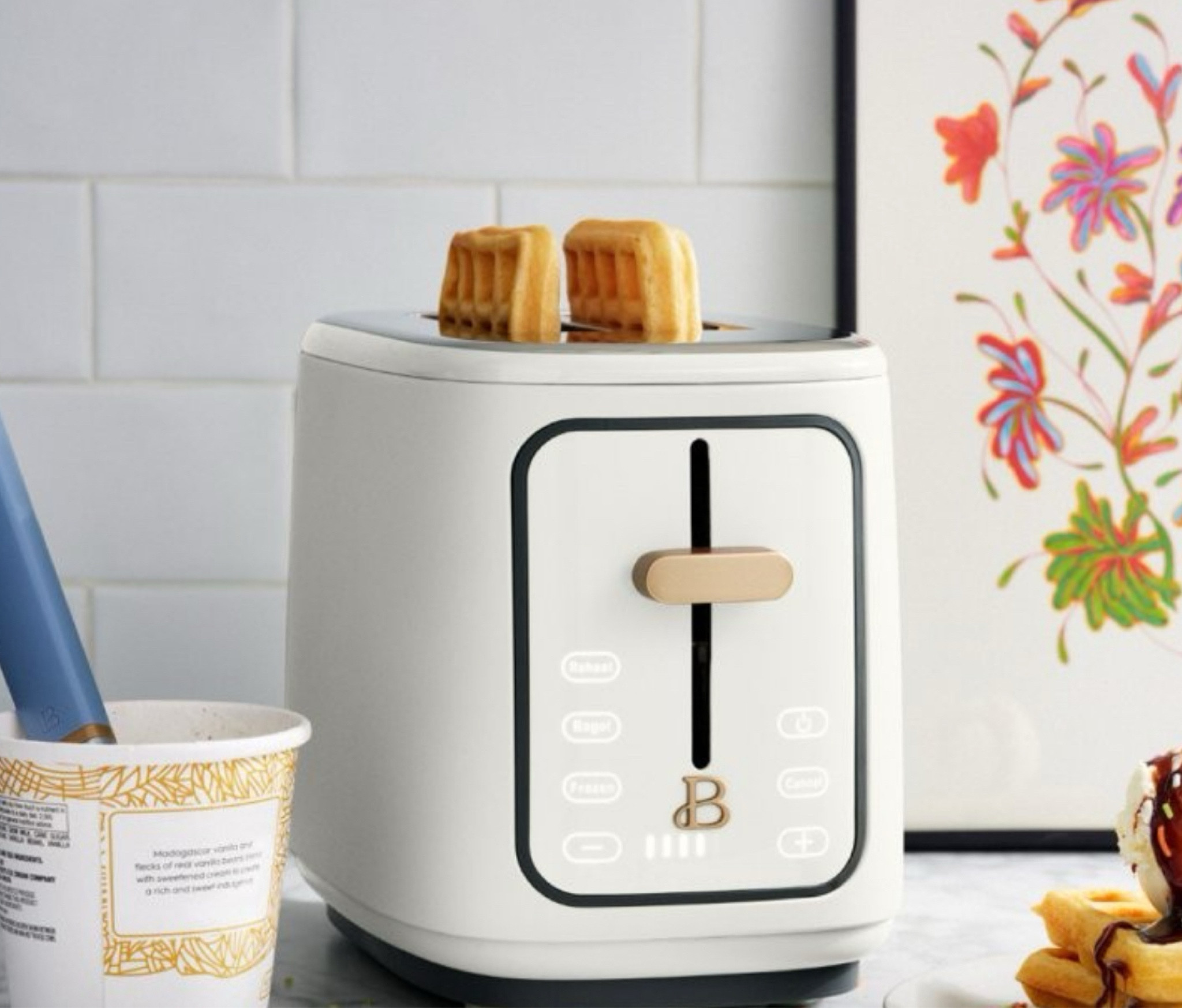 Kitchen Upgrade ✨🍞
How stunning is this 2-piece toaster set from Walmart?! It’s not just pretty – it toasts perfectly every time! 😍
Adding a touch of style to my countertop while keeping breakfast easy and delicious.
Would you get this for your kitchen? Let me know below! ⬇️

#LTKSaleAlert #LTKFindsUnder50 #LTKHome