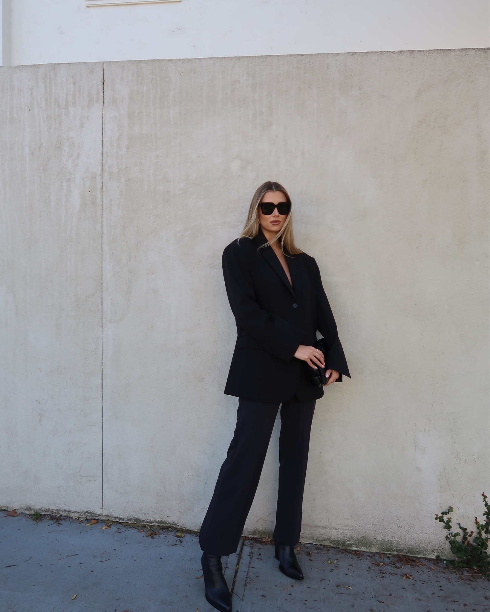 Nothing quite like a blazer 🖤

#LTKwinter #LTKstyletip #LTKmaternity