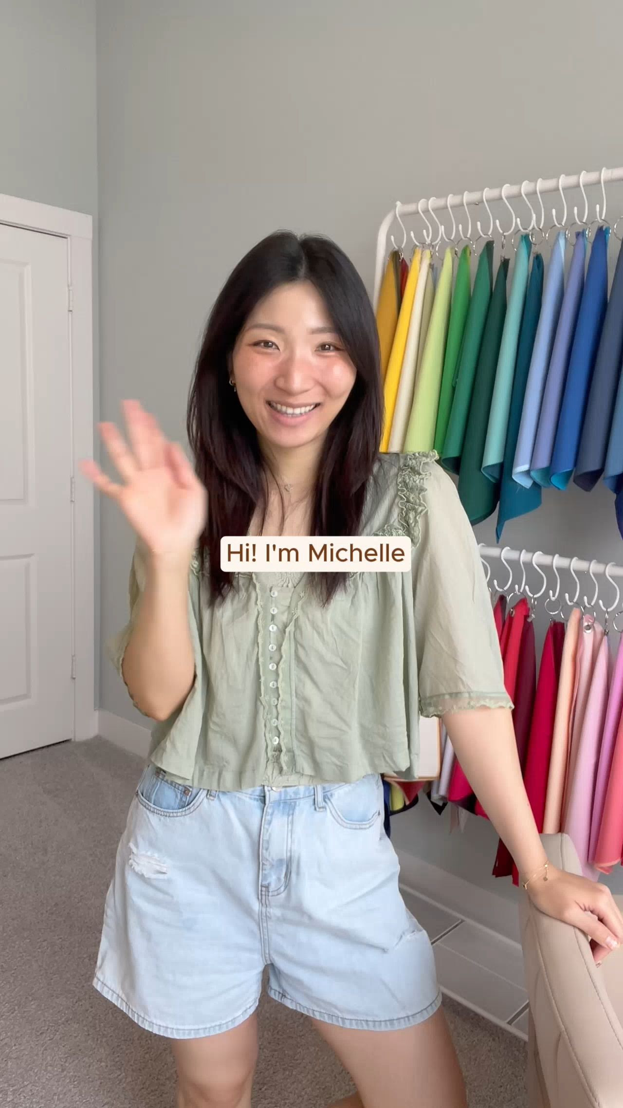 I love the look of a fitted tank or bralette under a loose-fitting blouse like this!

Here are some of my picks to recreate this look :) 

 

#LTKxMadewell #LTKSeasonal #LTKStyleTip