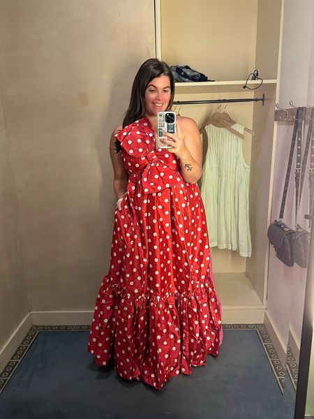 Minnie Mouse, but make it super stylish! This dress is gorgeous and I have definitely kept an eye on this dress! The dress runs TTS, it is on sale, plus you get an additional 40% off the sale price! 

#LTKStyleTip #LTKSaleAlert #LTKMidsize