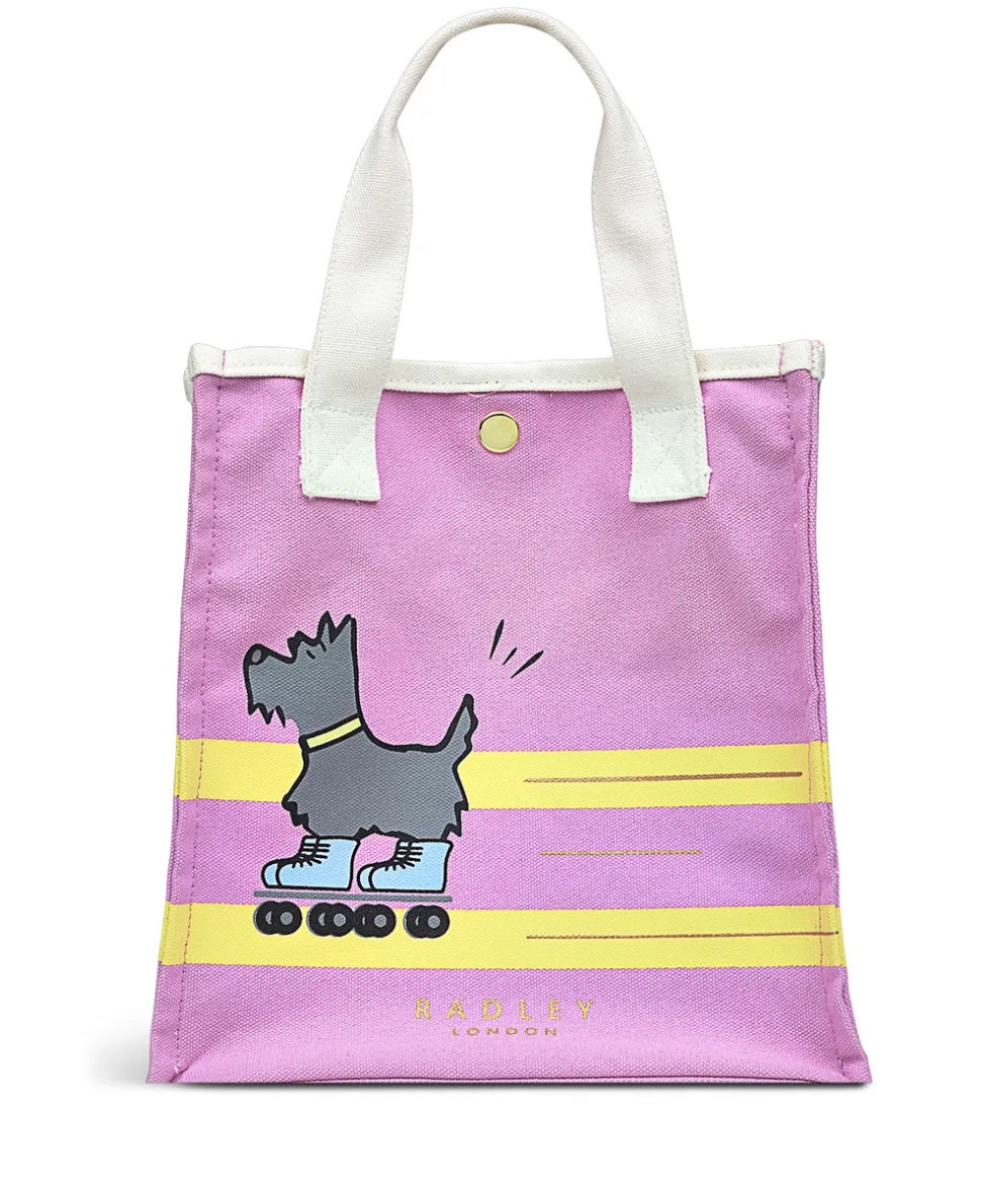 SALE!
Need an adorable tote!
XOXO Poshteacher💛

#LTKTravel #LTKItBag #LTKMostLoved