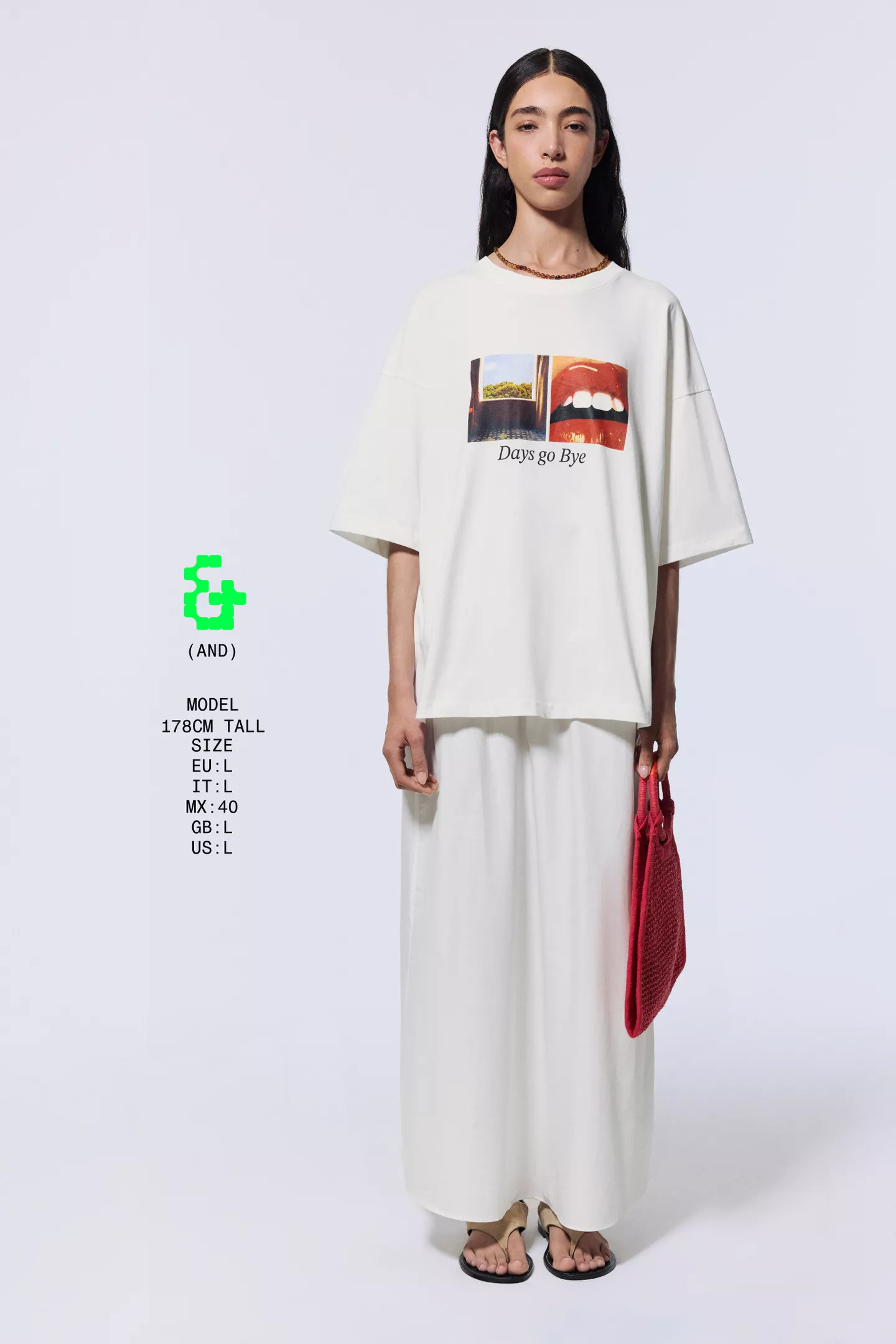 Window photo graphic T-shirt | PULL and BEAR UK