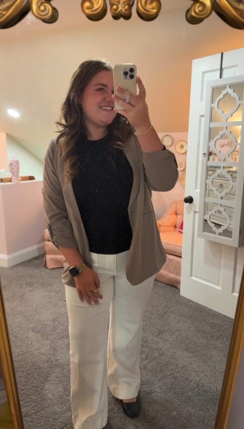 A go-to work outfit when I need to look polished but stay comfortable all day. Easy layers, neutral tones, and pieces I actually wear!

#LTKdayinmylife #LTKootd #LTKWorkwear