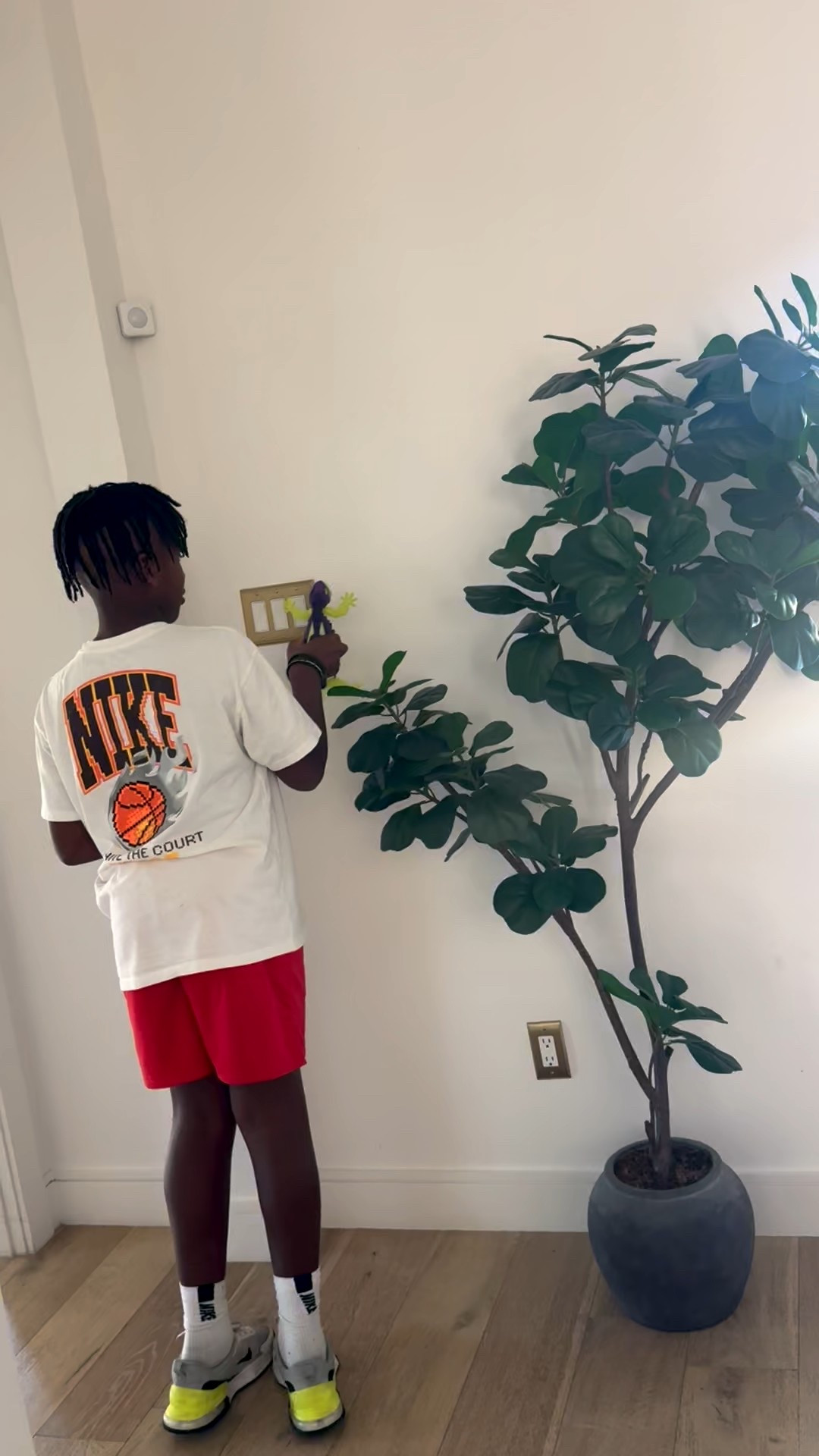 Hurry! There was a restocked the viral wall climbing gecko and can arrive in time 

#LTKKids #LTKHoliday