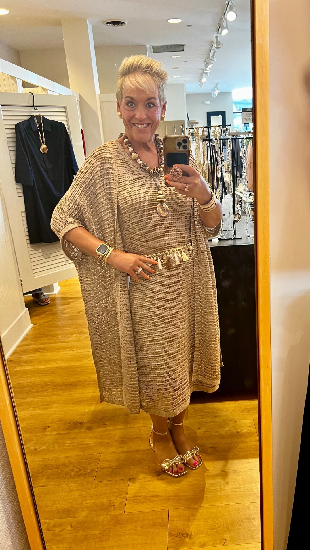 Crochet Tank Dress with Sequins
Crochet Ruana with Sequins
Tassel, Beads and Shells Chain Belt
Gold Sandals
Mix Media Necklace
Mixed Media Bracelett
