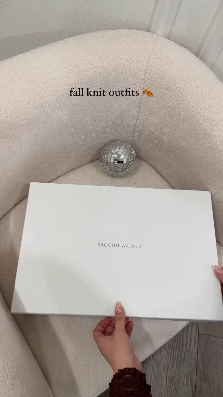 Necessary knits 🍂🤎☕️I’ve worn the brunch look three times this week! These cashmere Looker sweaters are soooo soft and run true to size. I’m wearing a medium in both. #liketkit #brochuwalker #capsulewardrobe #falloutfits #knits 


#LTKSeasonal #LTKGiftGuide