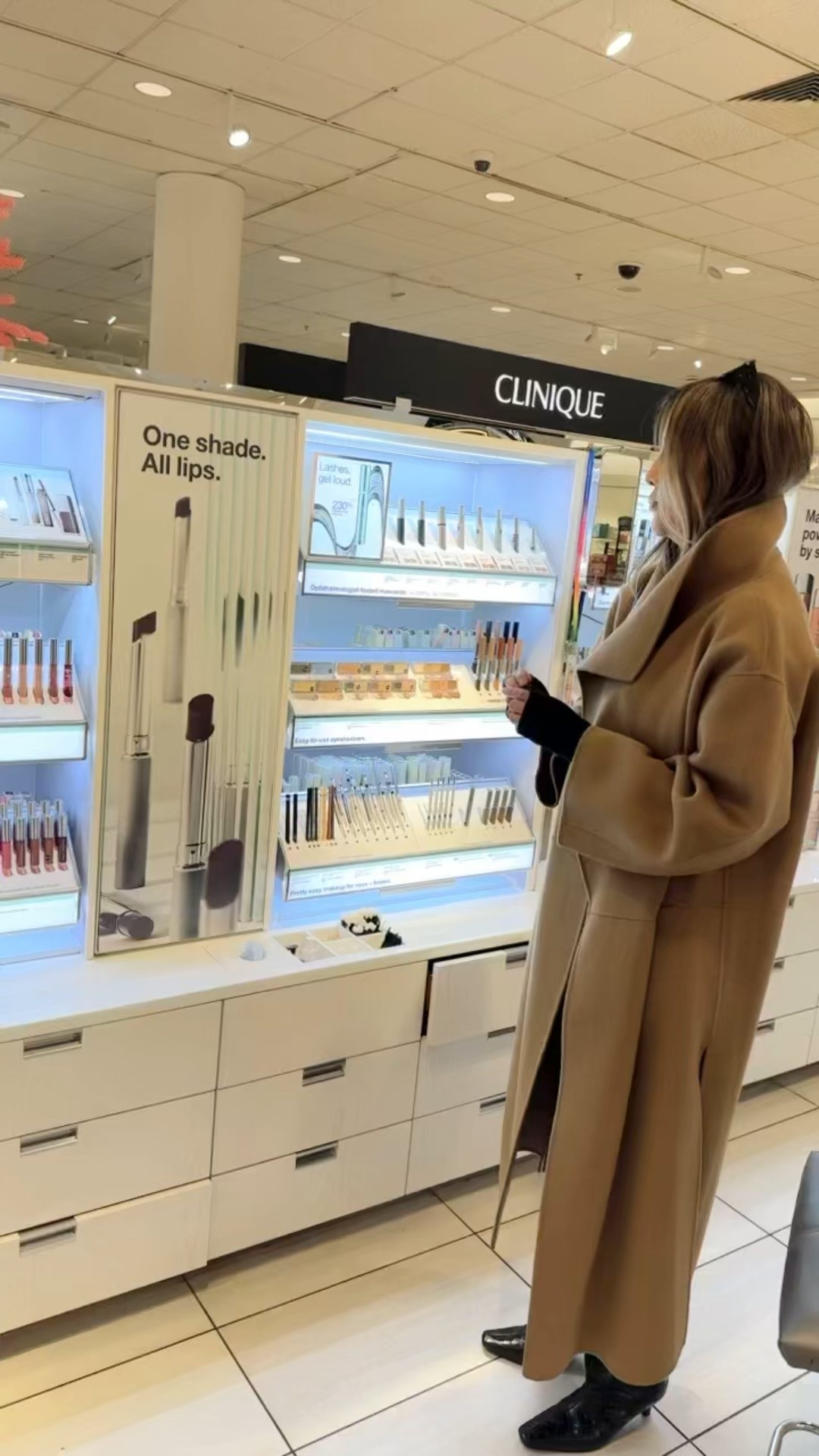 All my favorite beauty finds !

#LTKHoliday #LTKGiftGuide #LTKBeauty