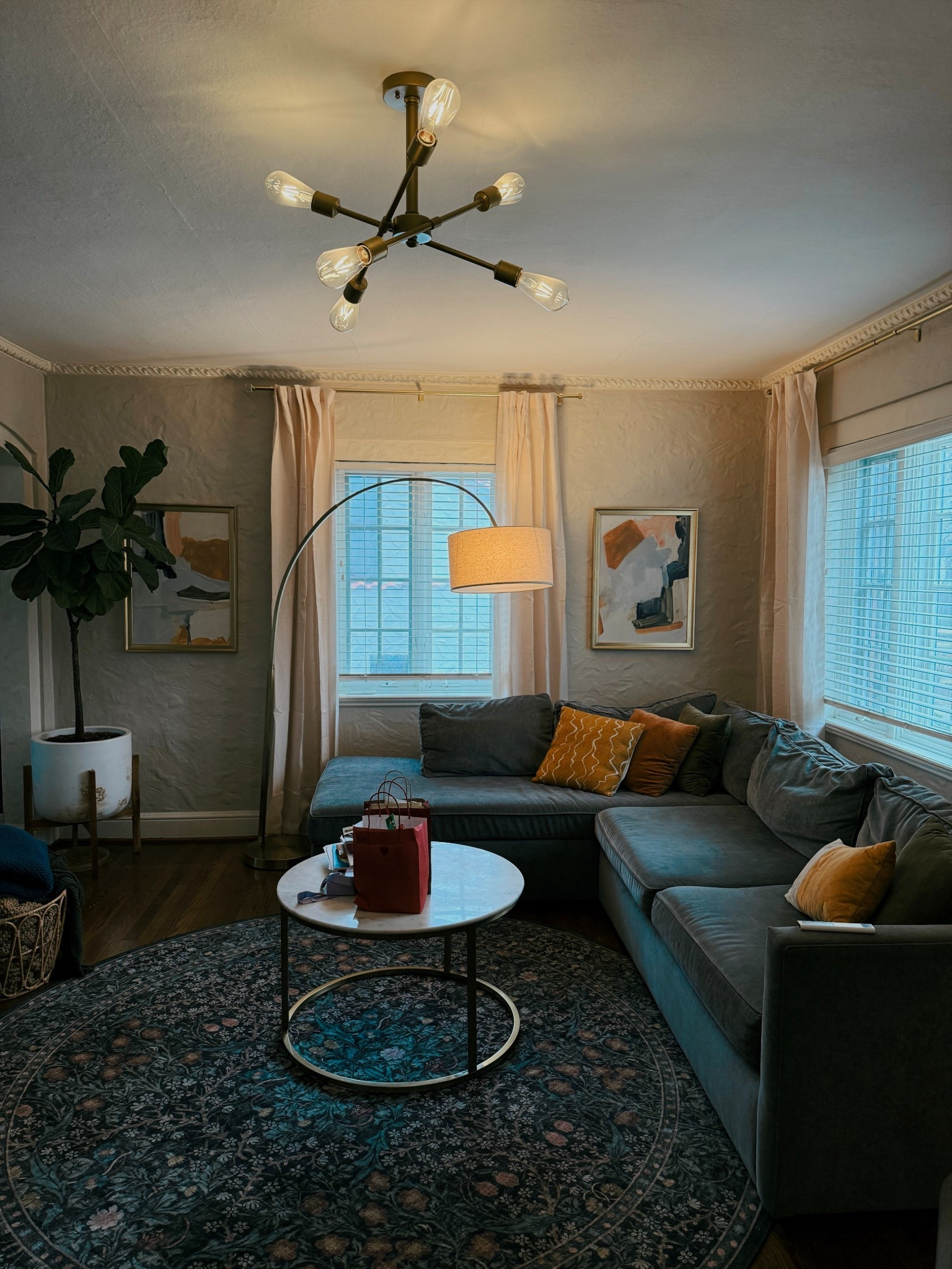 Living room 

#LTKdayinmylife #LTKHome