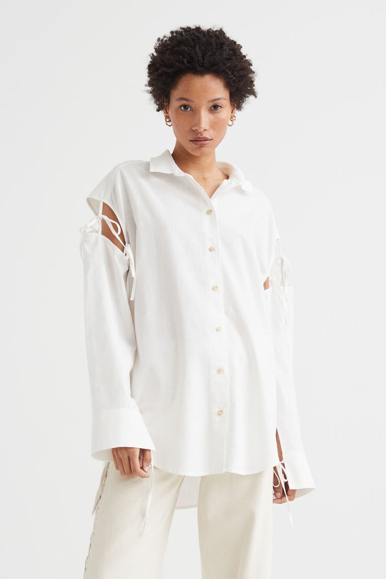 Oversized linen-blend shirt | H&M (UK, MY, IN, SG, PH, TW, HK)