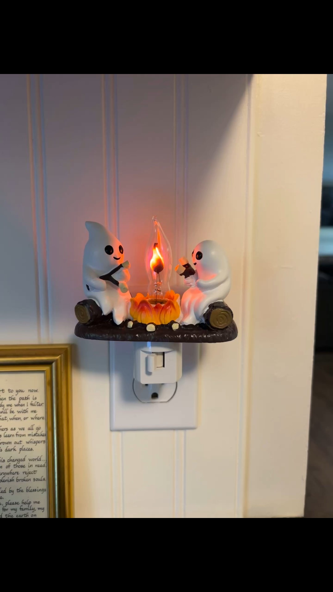 THE cutest little ghost night light - don’t sleep on it, it sells out every year! 👻🔥🪵

#LTKSeasonal #LTKHome #LTKFindsUnder50
