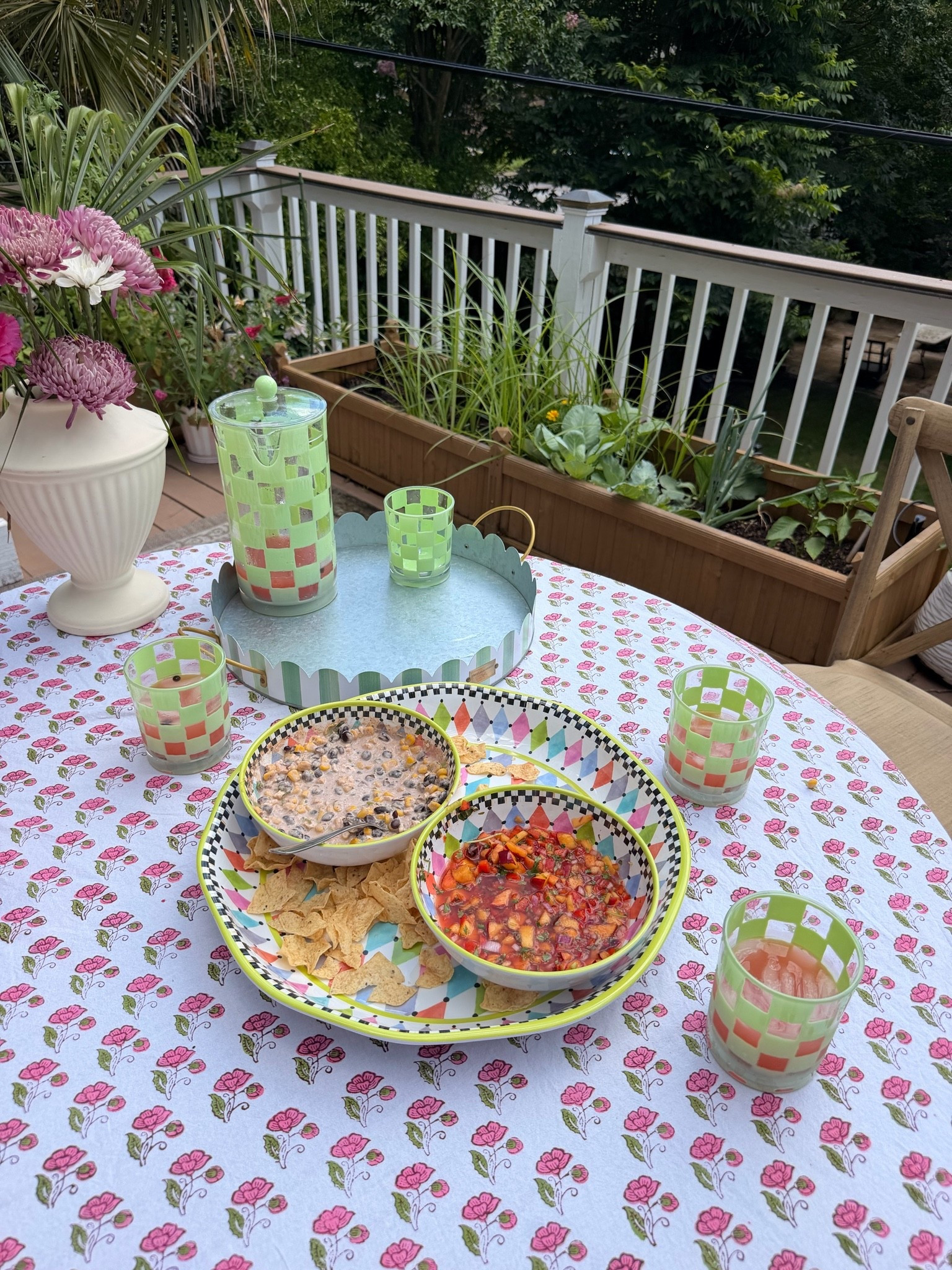 Serving dishes that make outdoor entertaining easy 

Acrylic dinnerware, melamine dinnerware, outdoor dinnerware

#LTKSeasonal #LTKdayinmylife