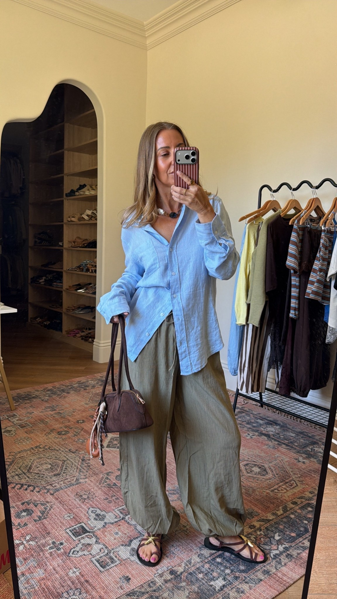 Todays outfit
H&M button down size xs
Balloon pants size xxs
Amazon accessories 


#LTKSaleAlert #LTKootd #LTKgrwm