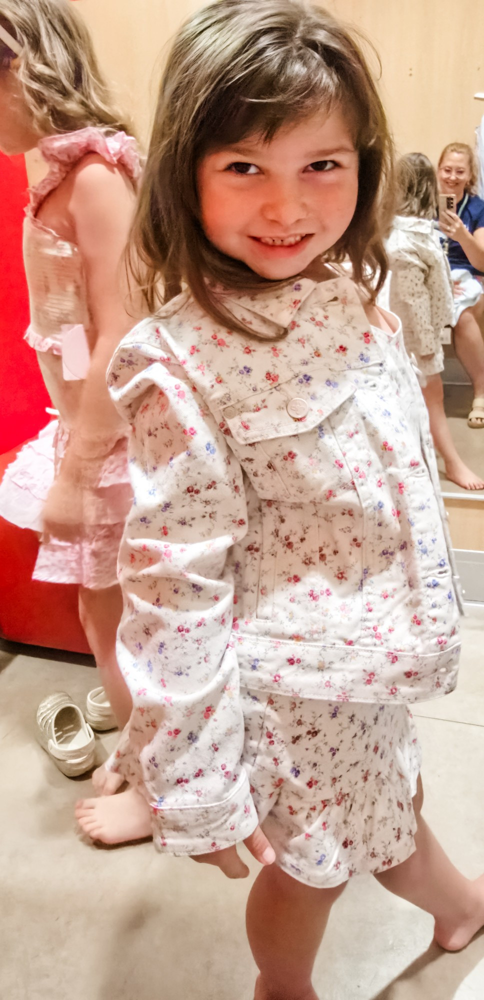 This is a JEAN set and probably the BEST QUALITY of everything in the entire collab with Target x Loveshackfancy #girlmom #targetfashion #livinglargeinlilly @target

#LTKmomlife #LTKdayinmylife #LTKKids