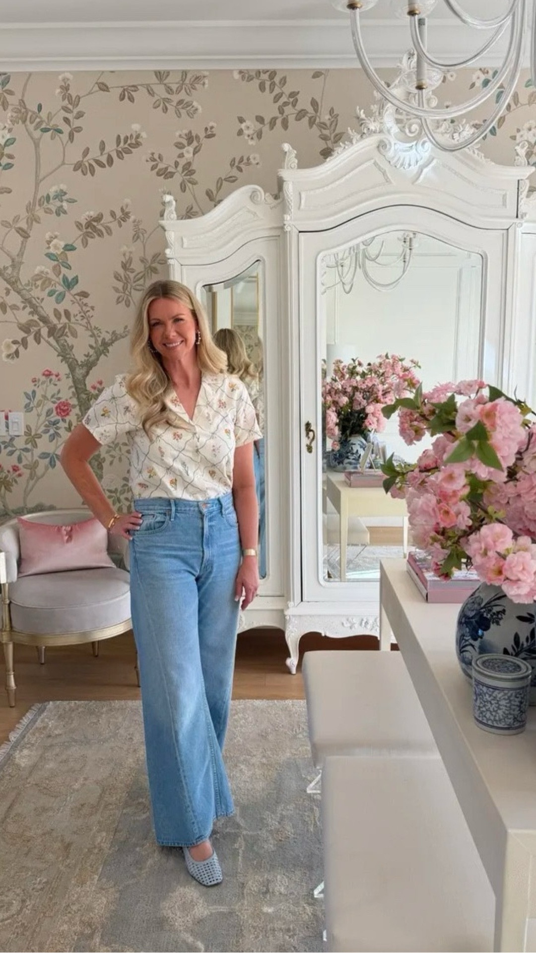 You’ll love this linen blend floral top for spring paired with my favorite jeans and powder blue ballet flats!

#LTKootd #LTKSeasonal #LTKOver40