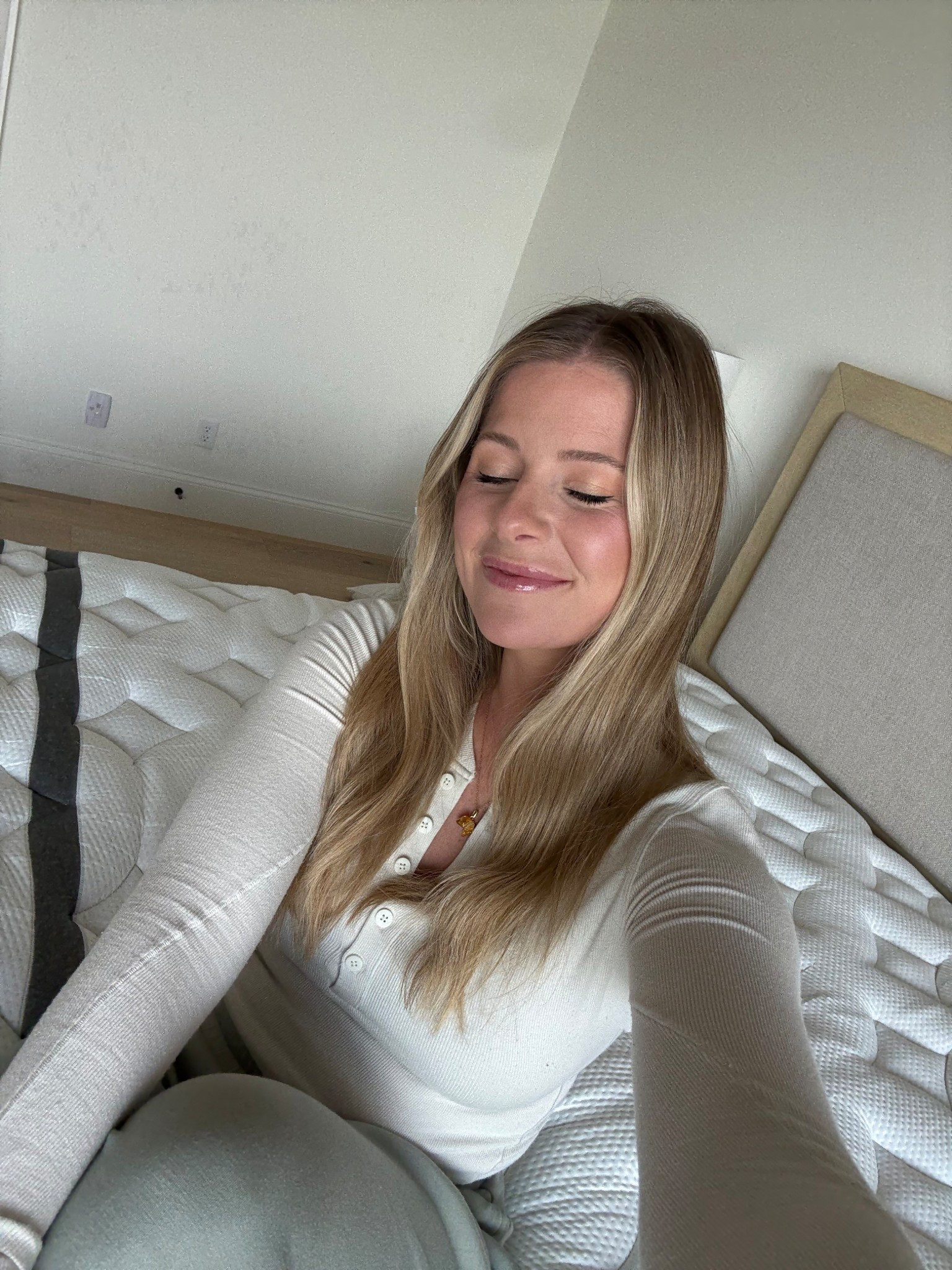 We got a mattress upgrade - the Leesa Legend Chill!  & it’s amazing!! Linked our mattress + some other popular Leesa ones with amazing reviews!!

Currently 25% off plus Use code HEATHER50 for an extra $50 off! @leesasleep #leesapartner 

#LTKCyberWeek #LTKHome #LTKGiftGuide