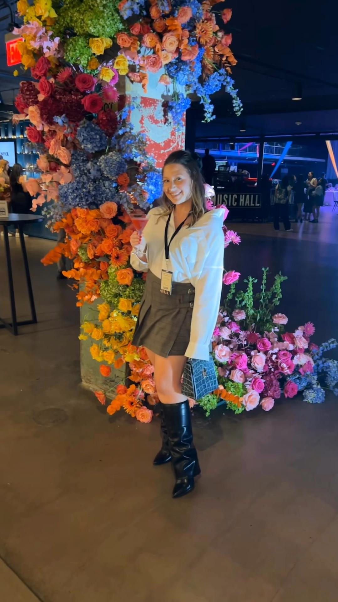 Chic & Classic for today’s networking event! 💼✨ A classic white button-down paired with a trending plaid miniskirt makes the perfect combo for mixing business with style. Let’s make some connections! #NetworkingStyle #TheWeddingPlannerLook

#LTKWorkwear #LTKWedding