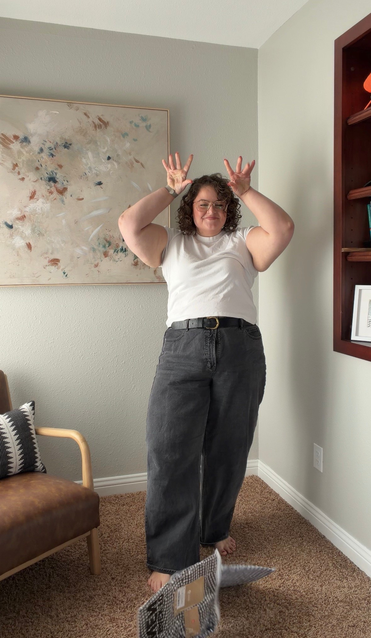 Top XL
Jeans 20 R 

Bust 44  //  waist 42  //  hips 55  //  5’6” 

#LTKmomlife #LTKMidsize #LTKPlusSize