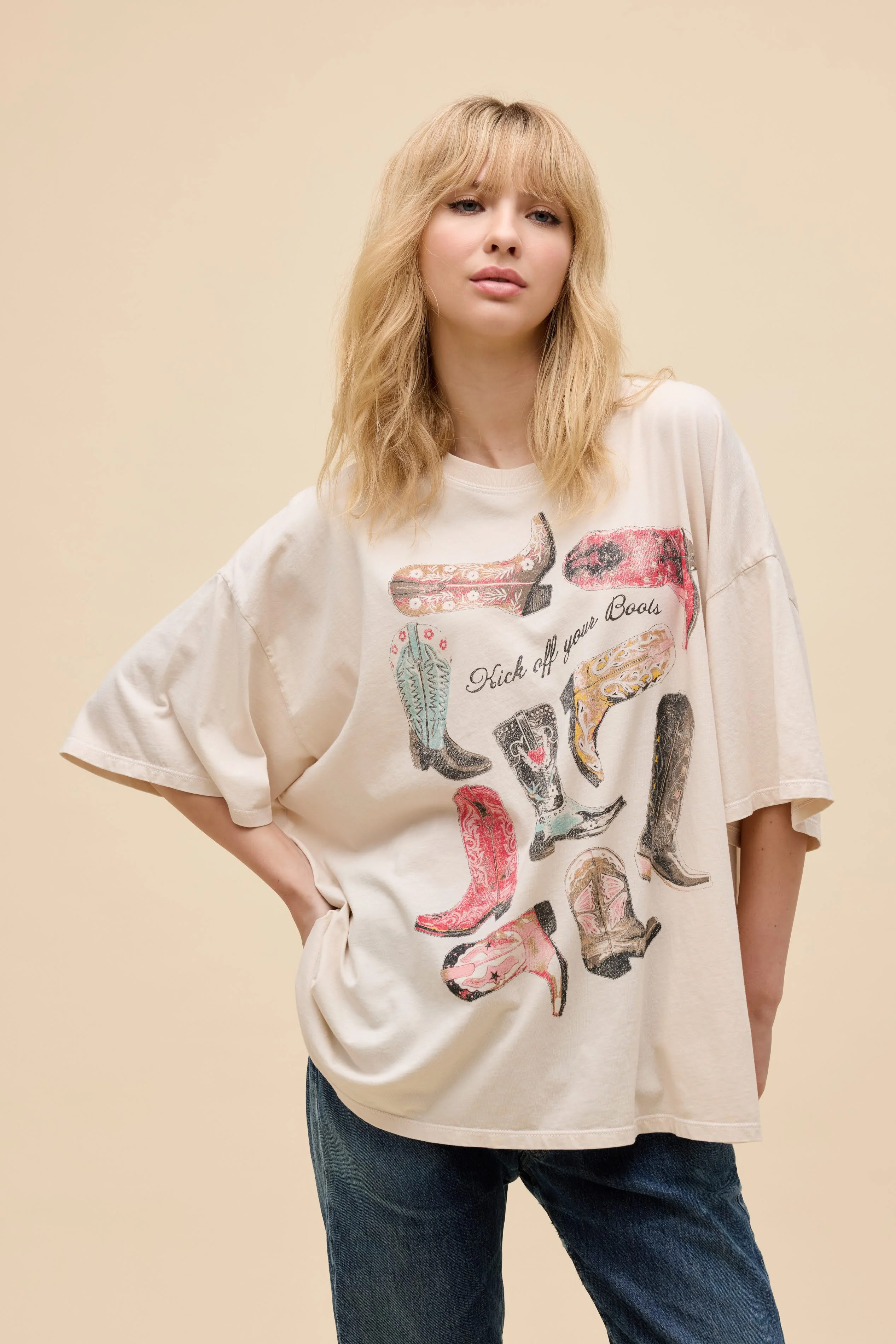 Kick Off Your Boots OS Tee | Daydreamer