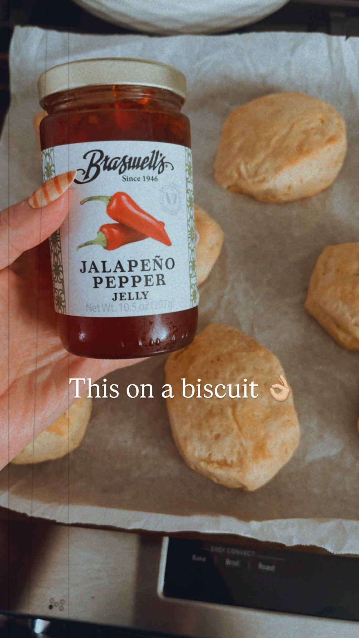Sooo good on a biscuit with some eggs 👌🏼 Or over cream cheese as an appetizer 🙌🏼 #jalapenopepperjelly #breakfast #walmartfinds