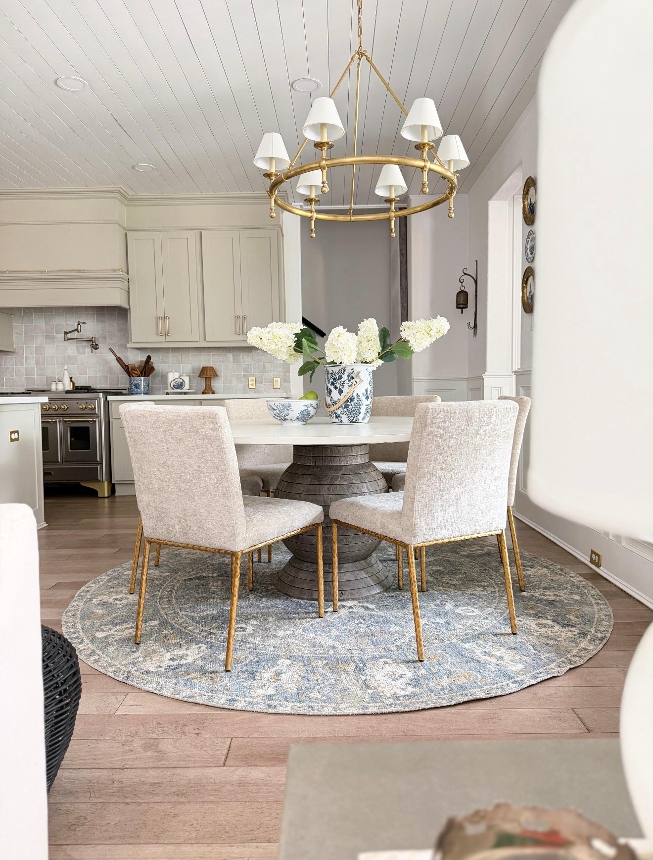Contemporary Dining Side Chair with Soft Beige Chenille Fabric

Follow @miriamobrien IG and TikTok 

#amazon#amazonhome#decor

#LTKSeasonal #LTKOver40 #LTKHome