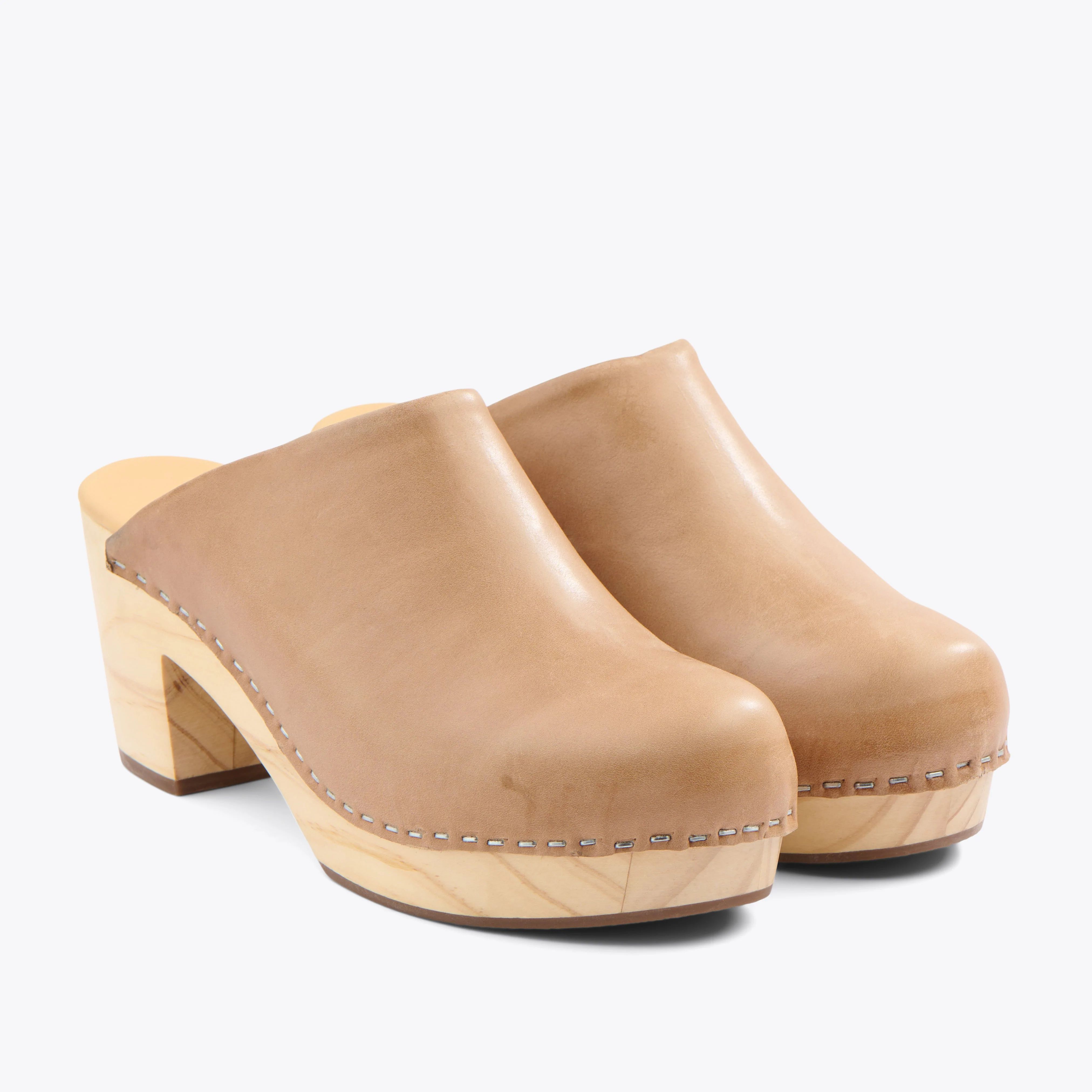 All-Day Heeled Clog Almond | Nisolo