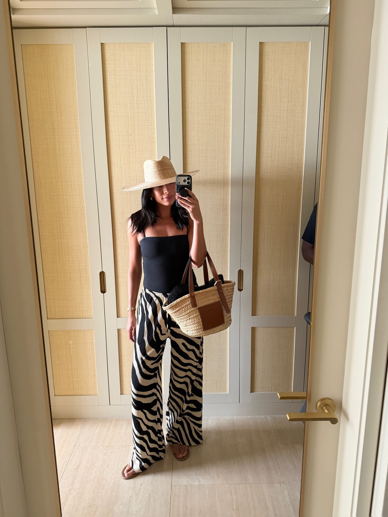 Beach vacation outfit ☀️🌴 Wearing size S swimsuit and size S zebra wide leg pants (OOS but I’ve linked similars) 


summer outfit, swimwear, beach outfit, pool outfit, boat outfit, mom outfit, postpartum outfit 

#LTKmomlife #LTKootd #LTKSwim