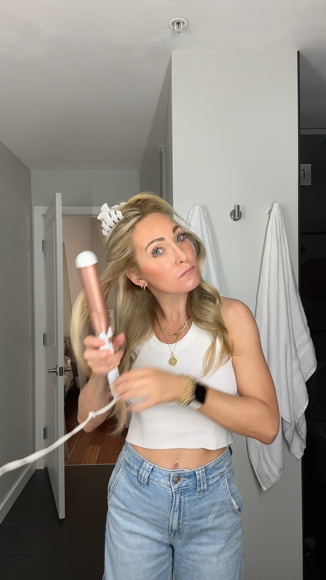 Hair curler/wand is 1.5”. Linked everything else  