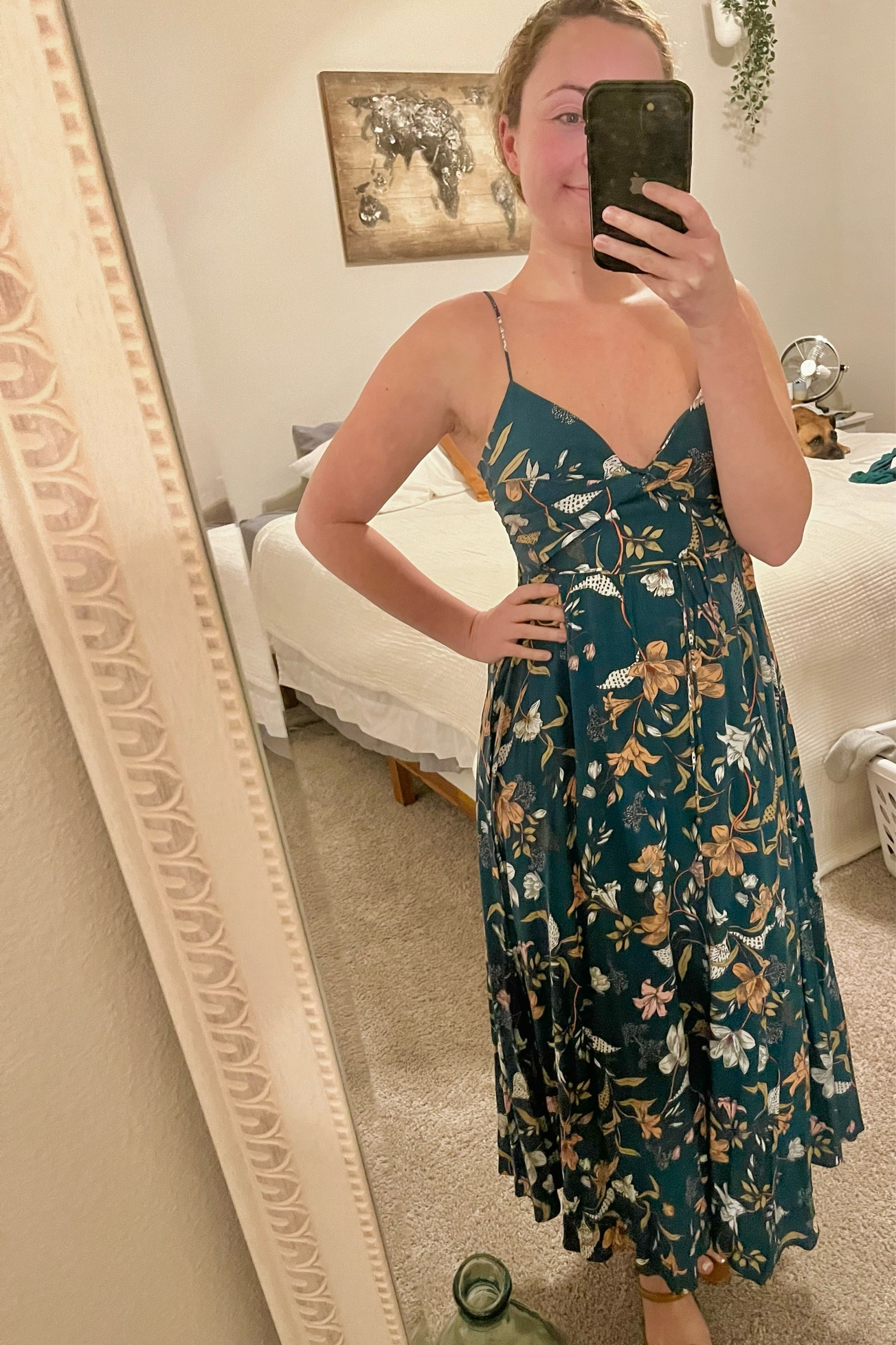 My bedroom light makes this dress look like a dark green but this is much more teal in natural light. Adjustable straps and tie waist detail 💕

Wearing a size US small

#fortunateone #dress #mididress #florals #love #weddingguest #inspo #outfitinspo #style #alinedress 

#LTKwedding #LTKFind #LTKunder100