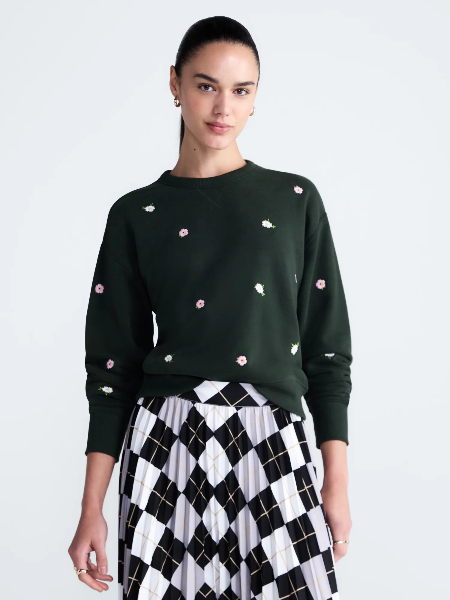 Free Assembly Women's and Women's Plus Embroidered Sweatshirt, Sizes XS-4X - Walmart.com | Walmart (US)