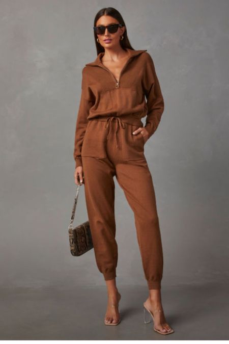 @vici fall jumpsuit back in stock, fall outfit, travel outfit

#LTKSeasonal #LTKFind #LTKSale