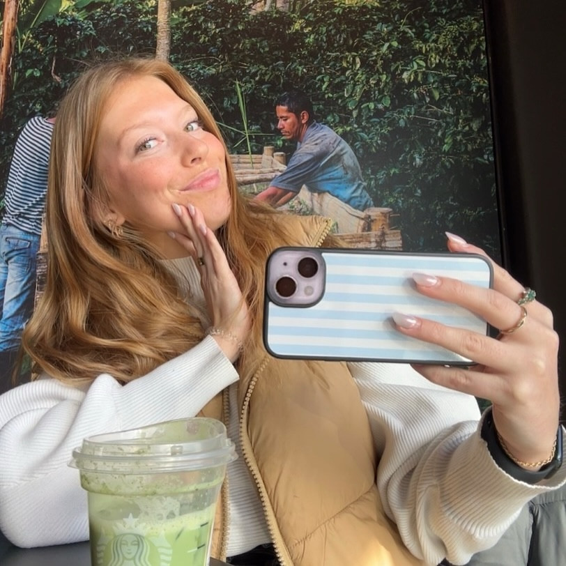 is somebody gonna matcha freak? aka taking pictures in public in starbucks during the lunch time rush 🤳🏻☕️