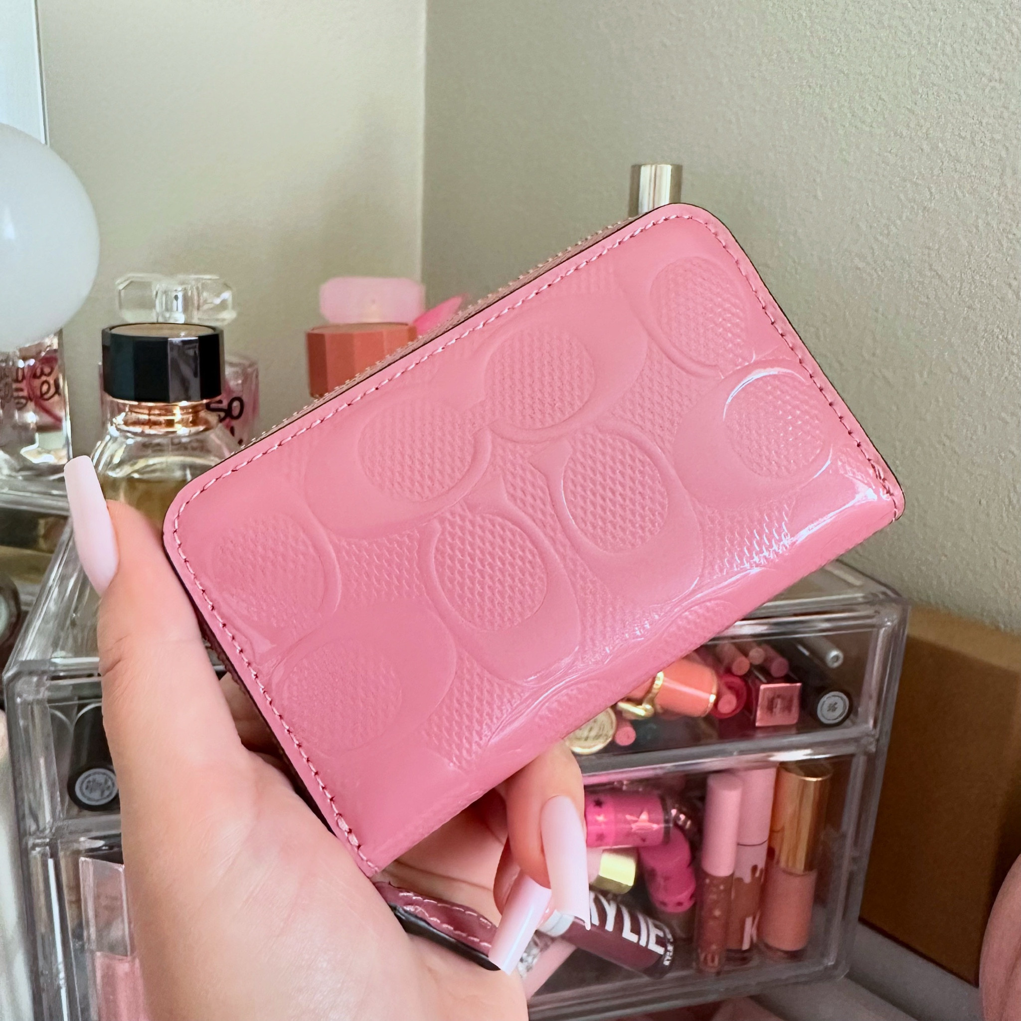 Found a new wallet from Coach! Patent leather 🩷 color is True Pink  

#LTKFindsUnder100 #LTKItBag #LTKBeauty