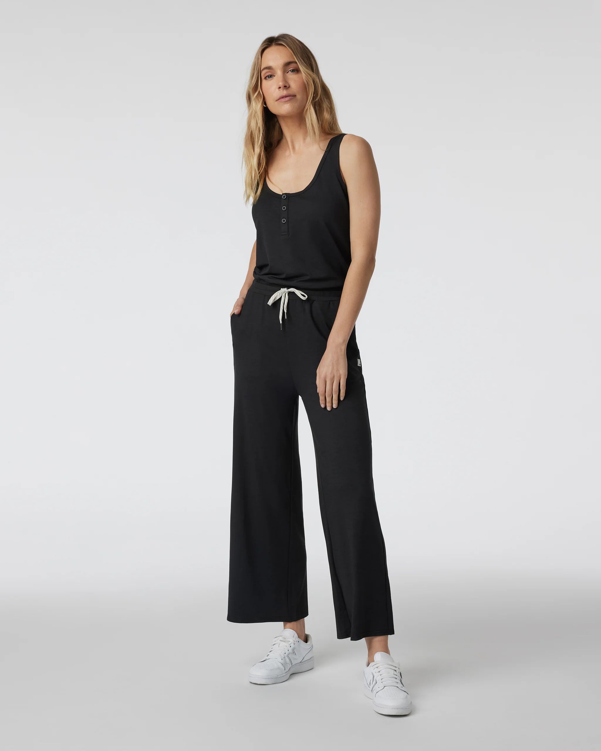 Falls Jumpsuit | Black Heather Wide Leg Jumpsuit | Vuori | Vuori Clothing (US & Canada)