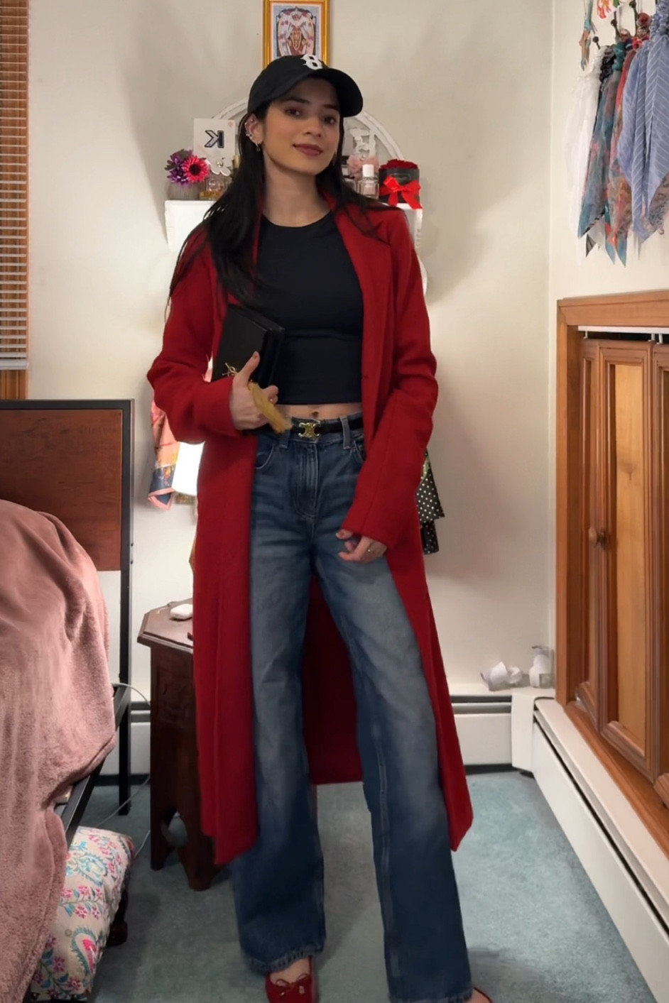 ❤️🫶🏽

Aritzia, Boston hat, winter coat, warm outfits, ysl purse, Celine belt

#LTKStyleTip #LTKBeauty #LTKSeasonal