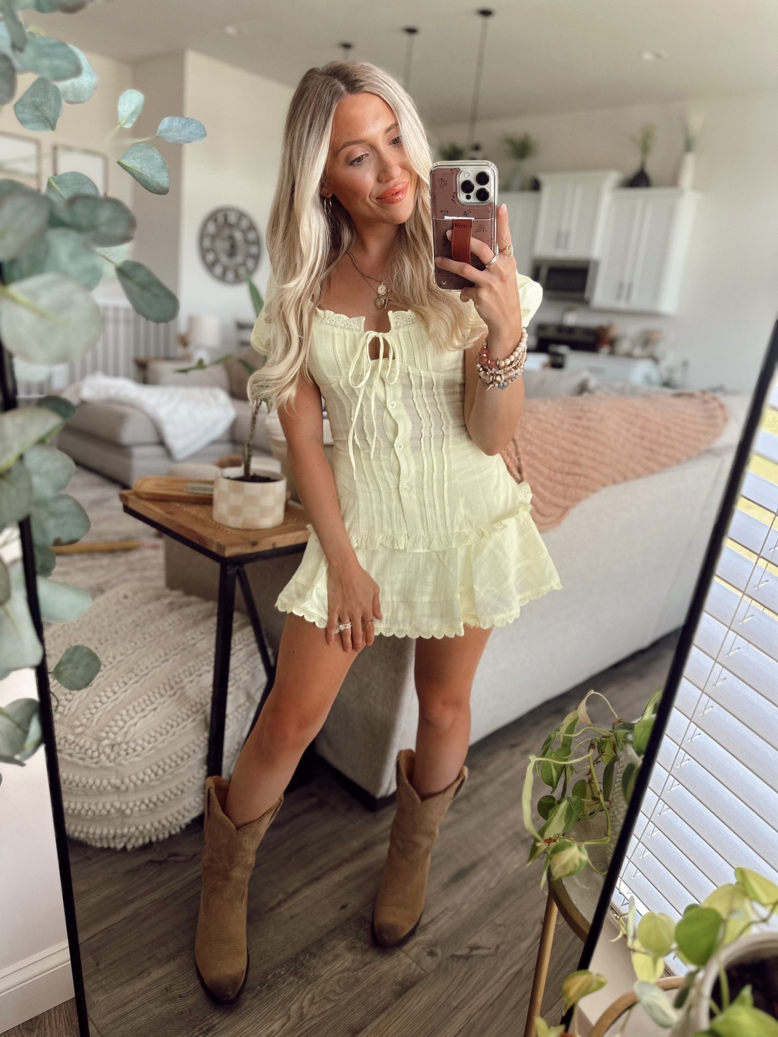 Butter yellow 🧈 + boots kinda mood 🍋✨ Whether it’s a summer concert, family photos, or a country night out — this set is a showstopper. Feminine, flirty, and flattering with a western twist 🤠 Linking the exact look + my favorite cowgirl boots, dainty jewelry, and affordable western accessories!

#CountryConcertLook #WesternStyle #CowgirlVibes #SummerOOTD #FamilyPhotoOutfit #YellowSet #BohoWestern #FlirtyAndFeminine #CowgirlBoots #LTKStyle #LTKOutfit #SummerStyle2025 #WesternFashion #ConcertReady


#LTKU #LTKSeasonal #LTKFindsUnder100